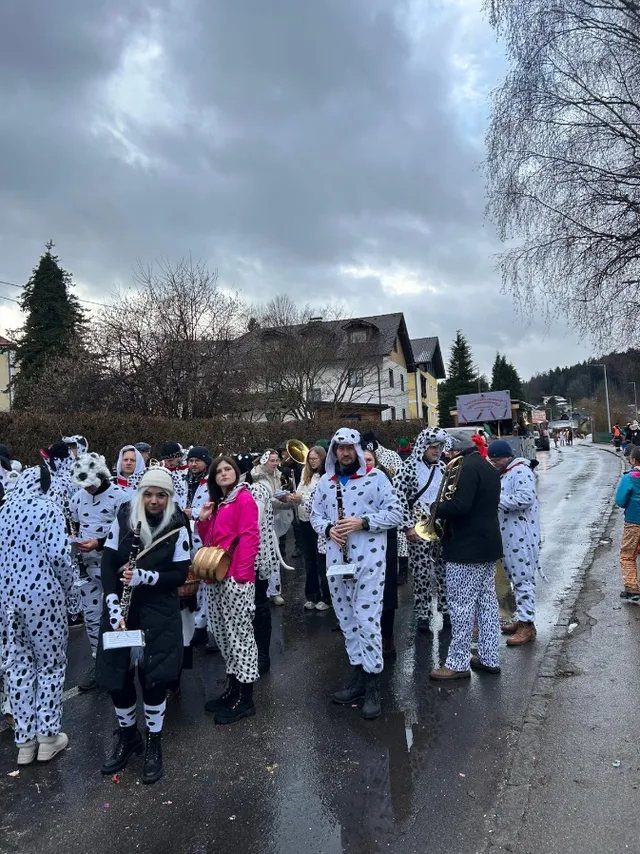 Faschingstreiben am Rathausplatz